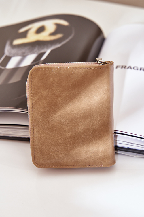 Lacquered Women's Wallet Purse Dark Beige Yathika