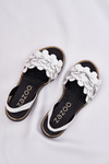 Leather sandals on flat heel white Zazoo 40425