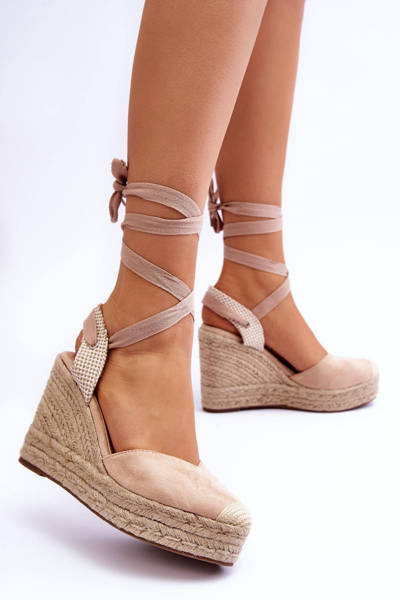 Tied Sandals On A High Wedge Beige Lendy