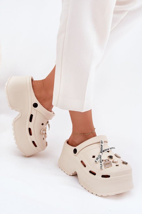 Women's sandals on a chunky platform with embellishments beige Vivira