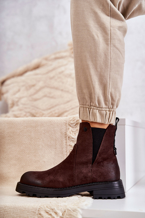 Suede Warm Boots On A Flat Heel Brown Salome