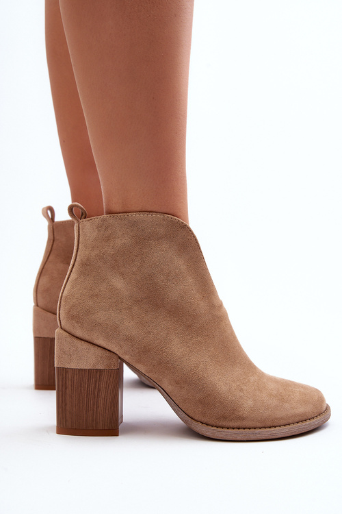 Women's Boots on Chunky Heel Beige Nolira
