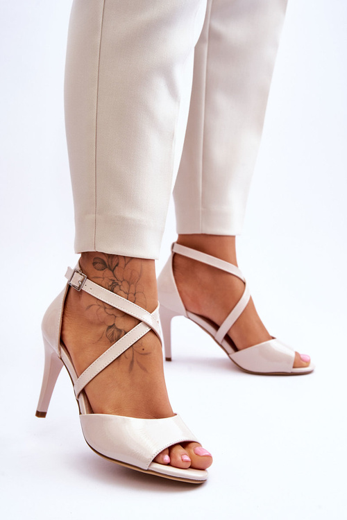 Fashionable Sandals On A High Heel Lacquered Beige Loressa