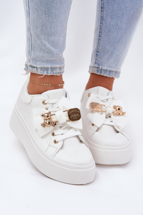 Women's Sneakers With Bow And Brooch With Bear White Leathria