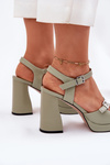 Ladies leather sandals on heel Vinceza 77110 green