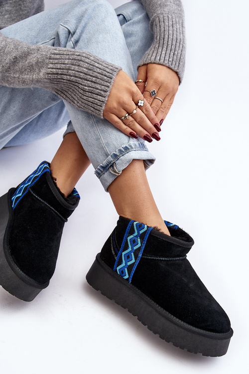 Women's snow boots with thick sole in black Vebissat