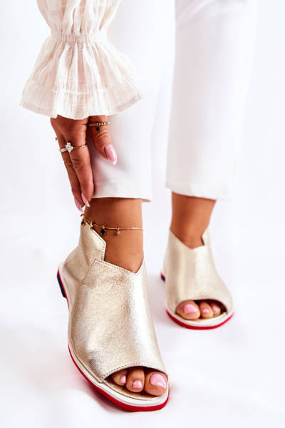 Leather Sandals On A Slider Gold Clorie