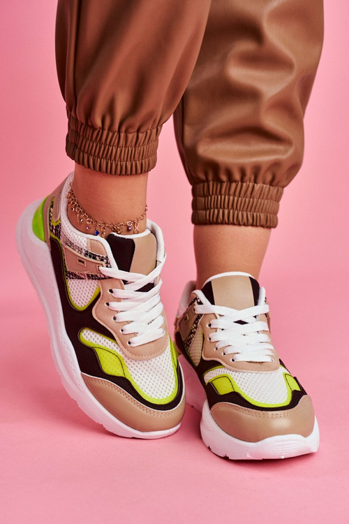 Women’s Sport Shoes Sneakers White Freak