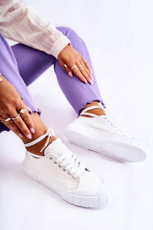 Women's Sneakers On The Platform White Comes