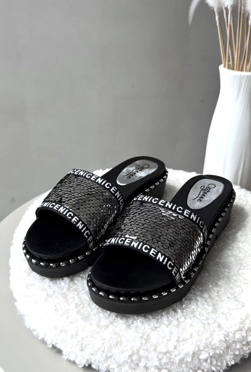 Damskie Klapki Ozdobione Cekinami Czarno-Srebrne Rivanique