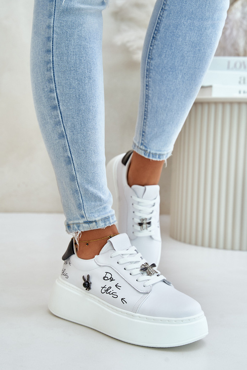 Sneakersy Skóra Platforma Przypinki Napis Białe Vinceza 89102