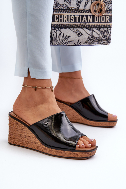 Damskie Klapki Na Koturnie Lakierowane Czarne Sergio Leone KL213