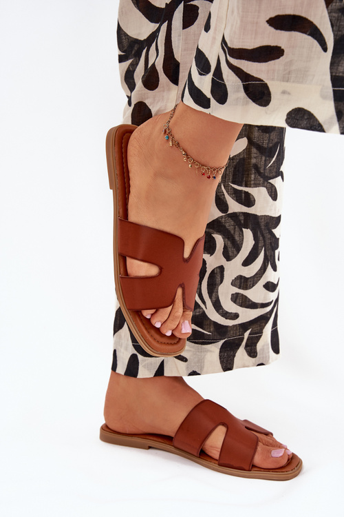 Women's Flat Sandals With Cutouts Camel Salyra