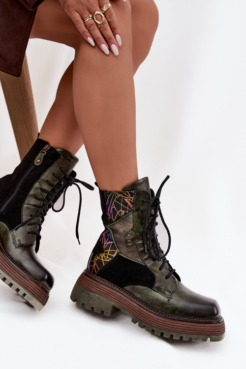 Leather Women's Work Boots on Platform Maciejka 07104-09 Dark Green