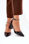 Lacquered Pumps With Pointed Toes On A Heel Black Nossabel