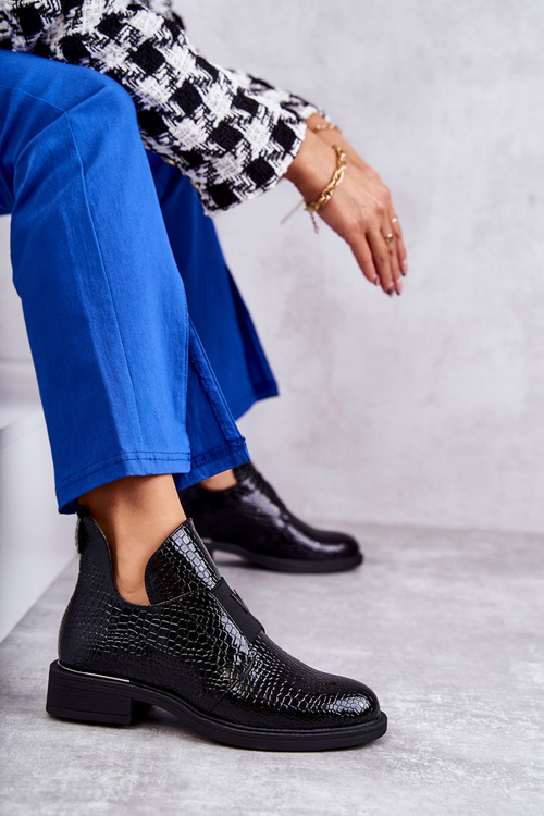 Laquered boots with cutouts on a flat heel Black Eunice