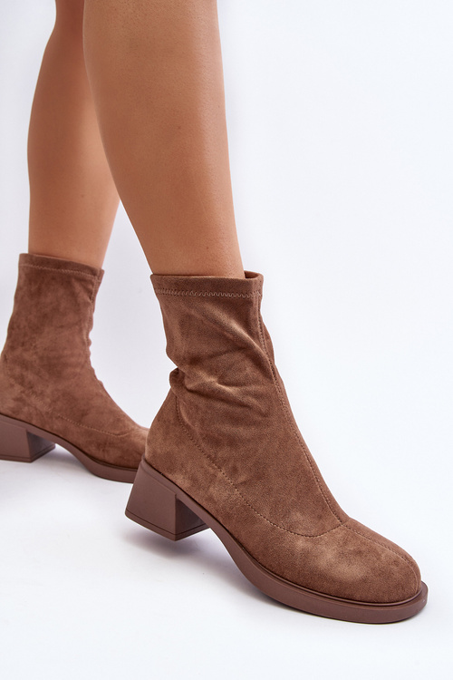 Women's low heeled ankle boots brown Aphroteia
