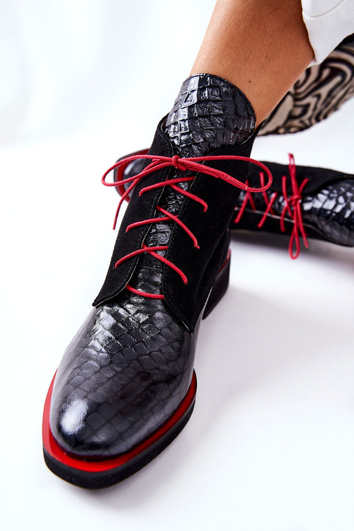 Leather Boots With A Aligator Pattern Navy Black Laorelia