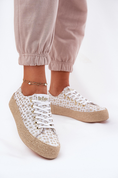 Patterned Women's Sneakers On Platform With Braiding Lee Cooper LCW-25-08-3648L White-Gold