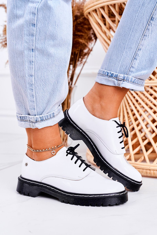 Women's Leather Brogues Oxfords Maciejka 04087-11 Patent White