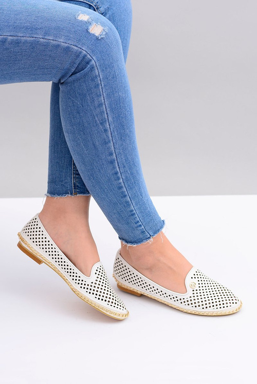 Lu Boo | Białe Ażurowe Balerinki Lordsy Stylish
