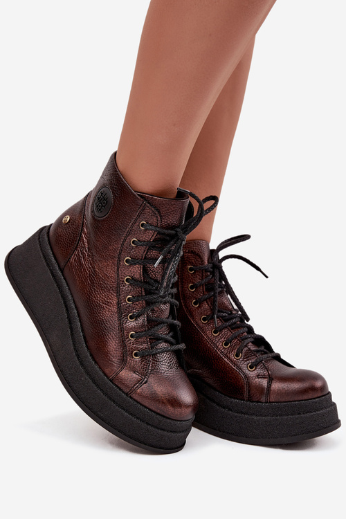 Leather Boots on a Thick Platform Maciejka 06309-32 Metallic Brown