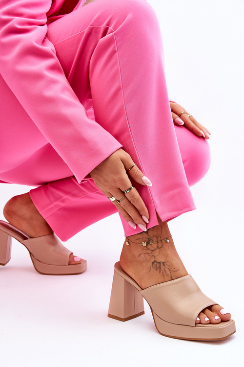 Klapki Skóra Obcas Beżowe Livesa M051