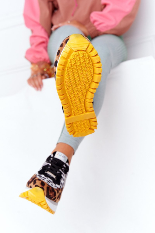 Suede Sport Shoes On A Platform GOE HH2N4003 Brown