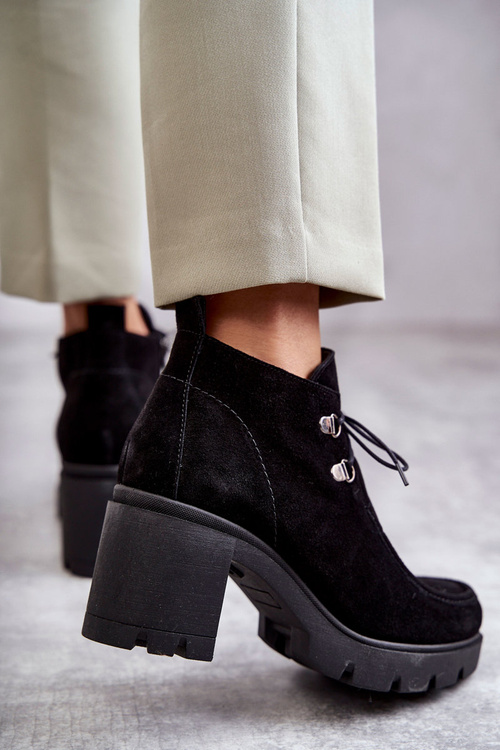 Women's Suede Boots Tied Black Marianne