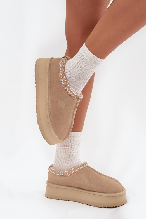 Low suede snow boots for women with embroidery on platform Vinceza 97960 beige
