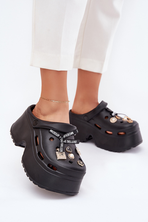 Damskie Klapki Piankowe Masywna Platforma Przypinki Czarne Vivira