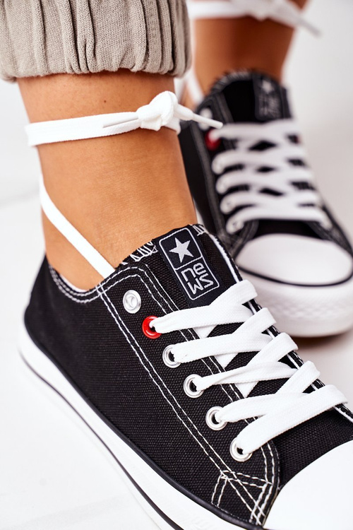 Women's Classic Sneakers Black With White Sole Ecoma