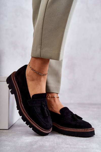 Women's Suede Shoes On The Black Unni Platform